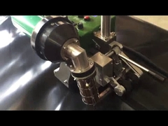 SWT-NS700 Soldador de geomembrana de HDPE trabajando en la obra
