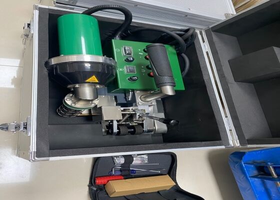 Soldadora de geomembrana de PVC SWT-NS700 0,5-3 mm para Damliner