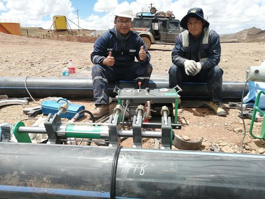 Máquina plástica de gran tamaño de la soldadura por fusión del extremo del PE 3.41cbm del tubo